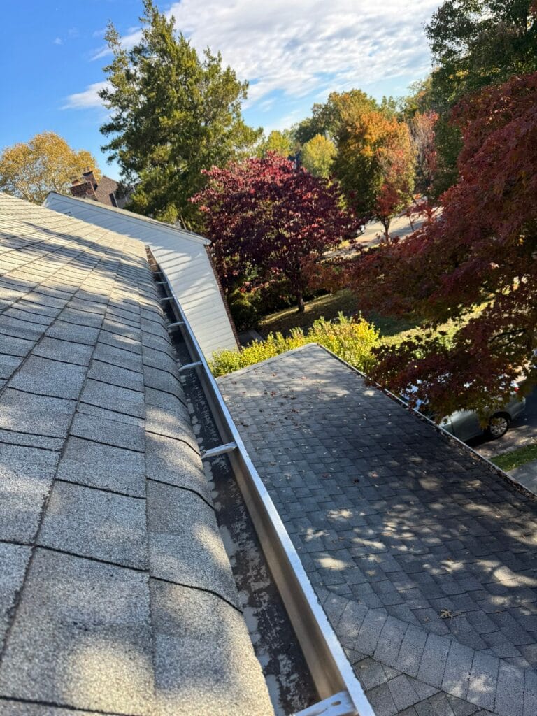 Gutter Sizes: Matching Width and Capacity to Roof Shape and Pitch