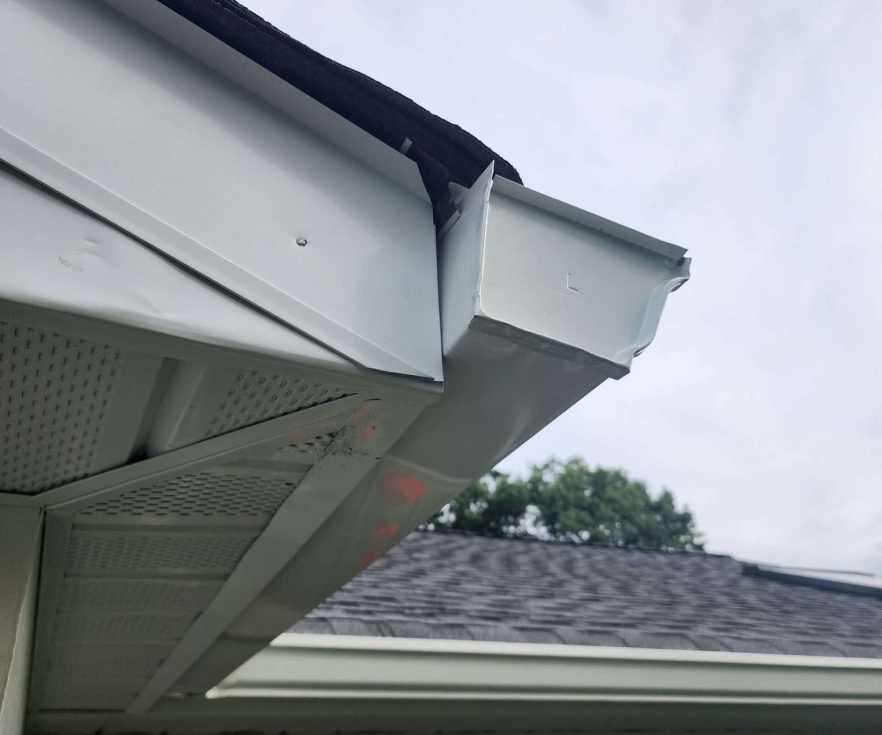 The Importance of Fascia and Soffits in Gutter Systems